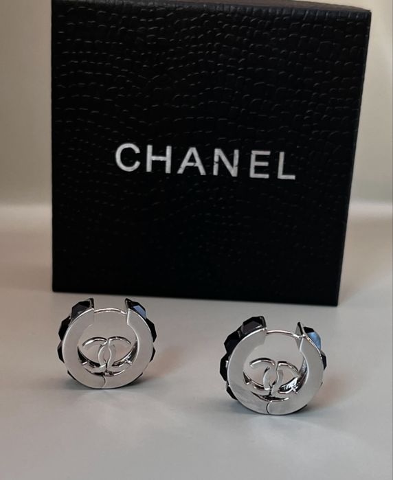 Обеци бижута Chanel последна колекция