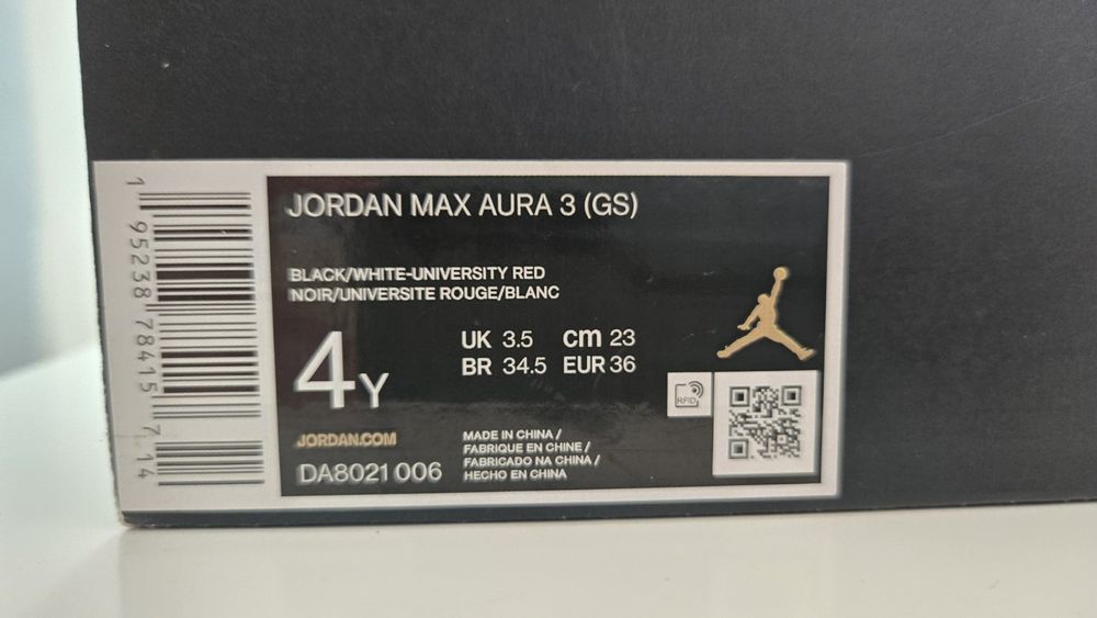 Jordan max aura 3