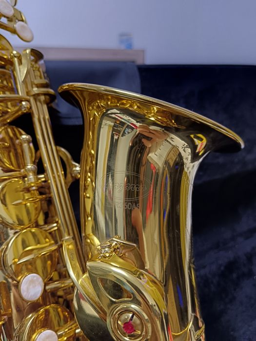 Vând saxofon lagarra sau schimb cu orgă