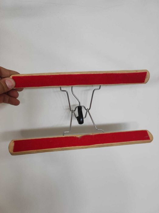 Вешалки плечики для бутиков