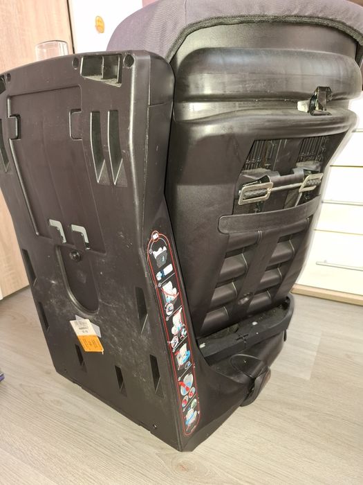 Столче за кола Maxi-cosi Axiss