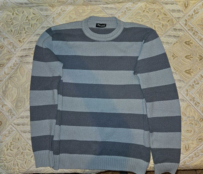 Мъжки плетен пуловер.Мека материя.Размер M