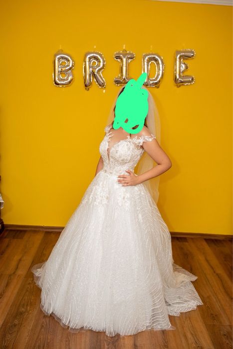 Rochie de mireasa superba