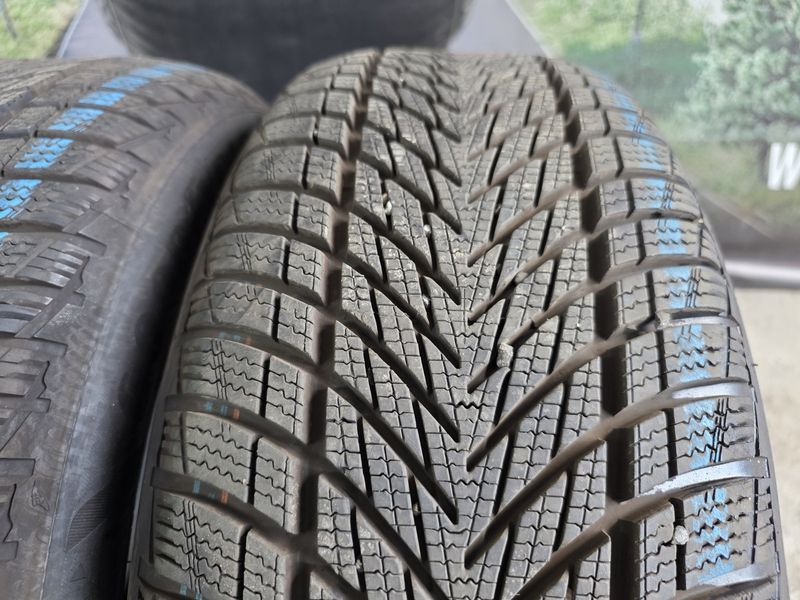 225/55/17 Goodyear 4бр