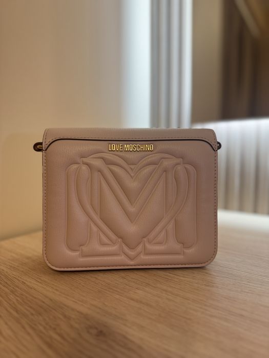 Чанта Love moschino