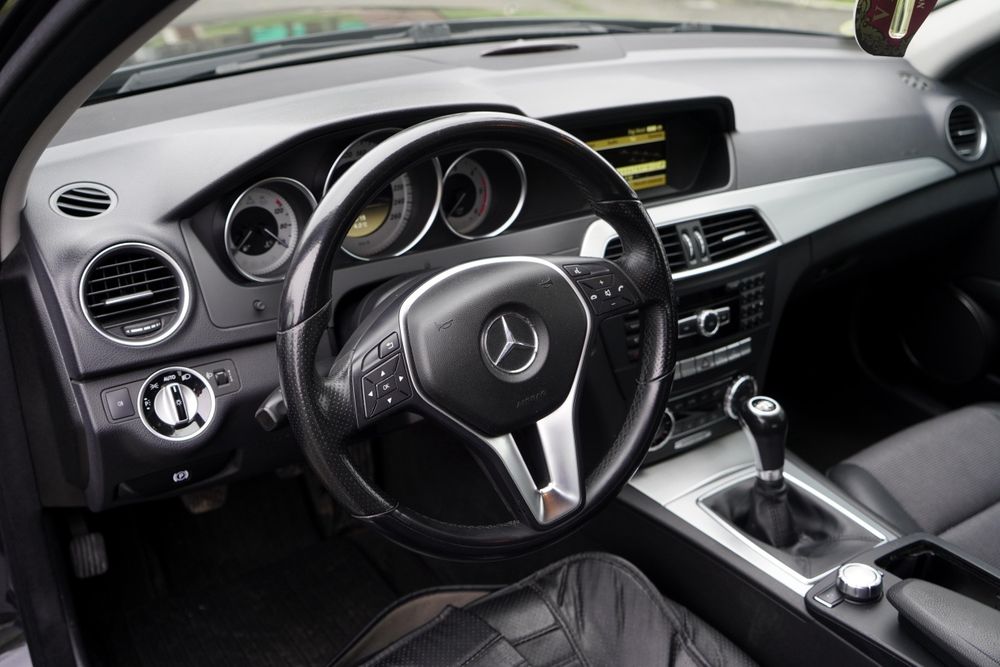 Mercedes C180CDI impecabil