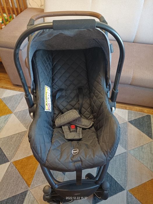 Детская коляска +кресло для машины