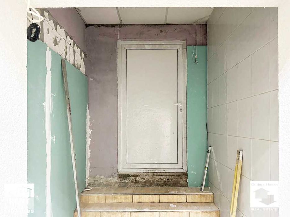 Дава се под наем Магазин в Велико Търново, Център - 50 кв.м за 460 € - Снимка #8