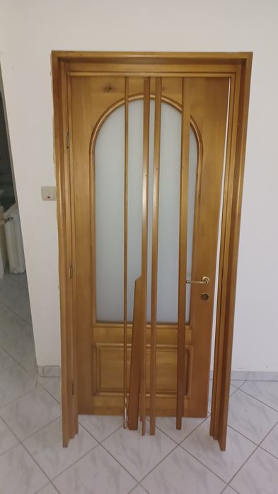 De vanzare usi din lemn