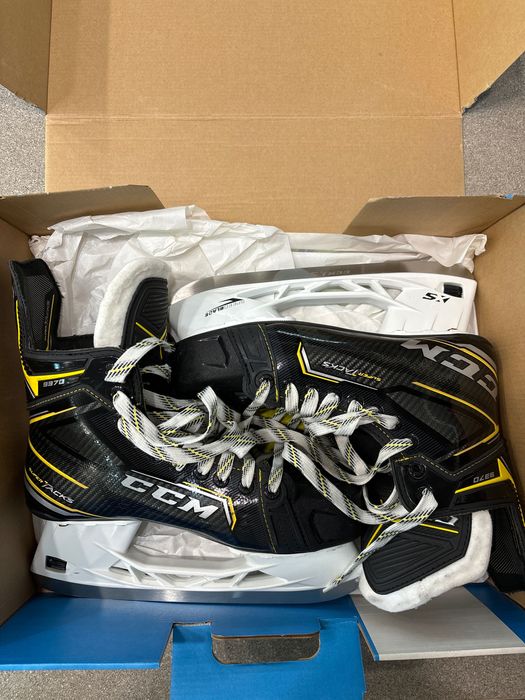 Коньки ccm Tacks 9370, EU 44; 27,5 cm