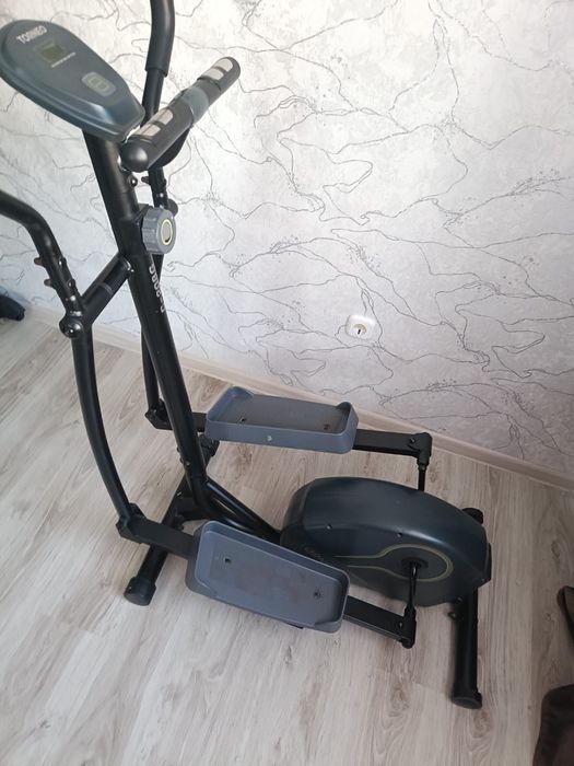 Продам тренажер эллипс