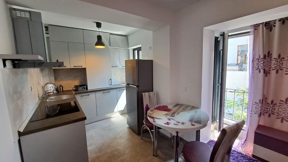 Revelion 2026.Inchiriem aprtamente si vile pentru petrecere