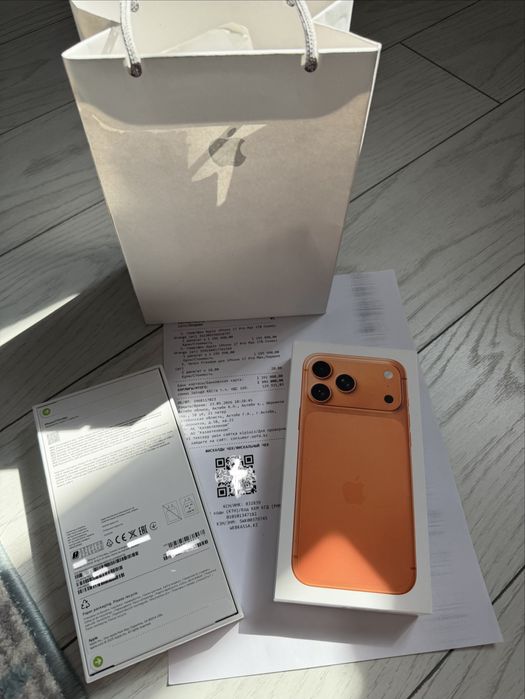 Продам iPhone 17 Pro Max Cosmic Orange 1 TB (EAC)