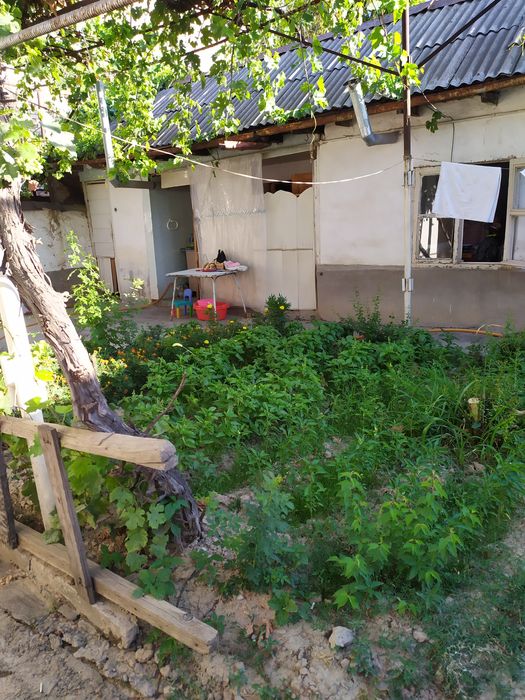 Дом на участке 4,35 сот. От М.Улугб. военкомата 100метр. Есть варианты