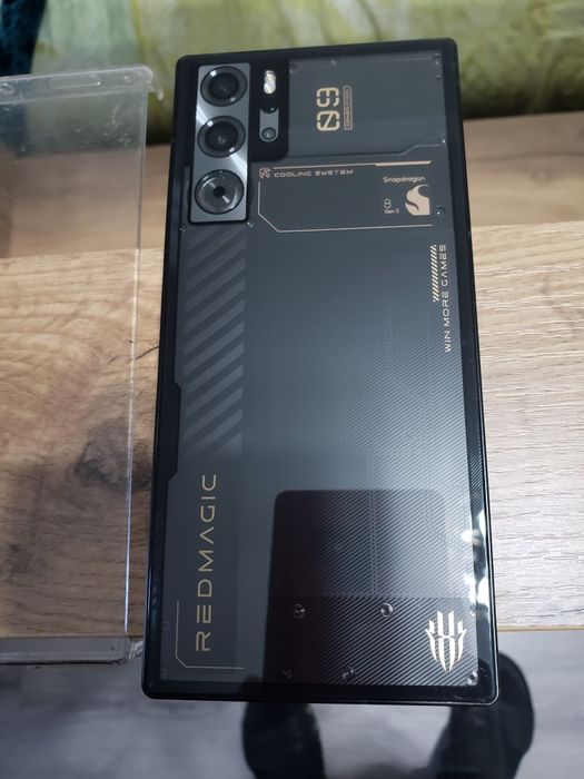 Nubia Red Magic 9 Pro  16ГБ/512ГБ