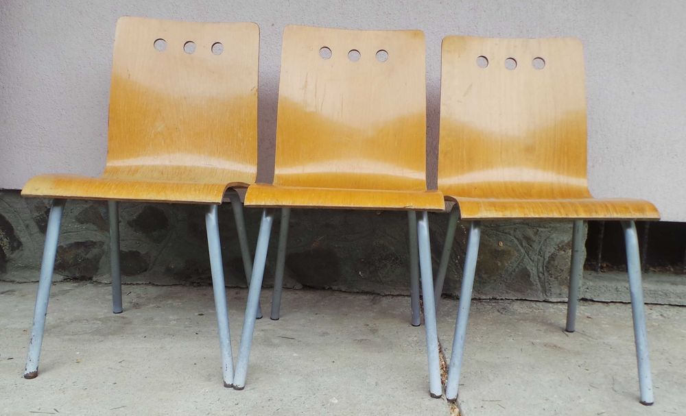 Scaune schelet metalic, spatar/sezut lemn stratificat si BONUS