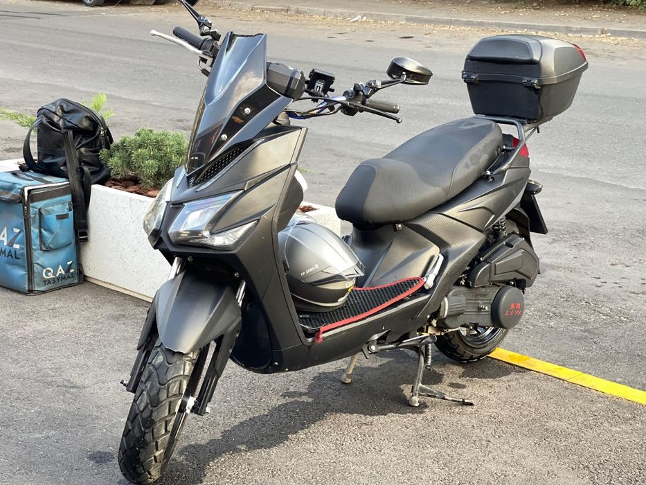 Продам мопед скутер самурай 150куб