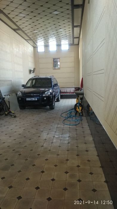 Сдам частный ёвро дом 2.6 сотих 4 уривын 11 комнаты 460 КВ метров