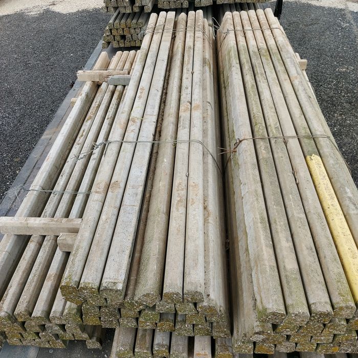 Vând stâlpi de beton!