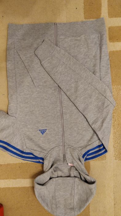 Разпродажба на дрехи за момче 164 см. Тениски, блузи, суичъри, пижама.