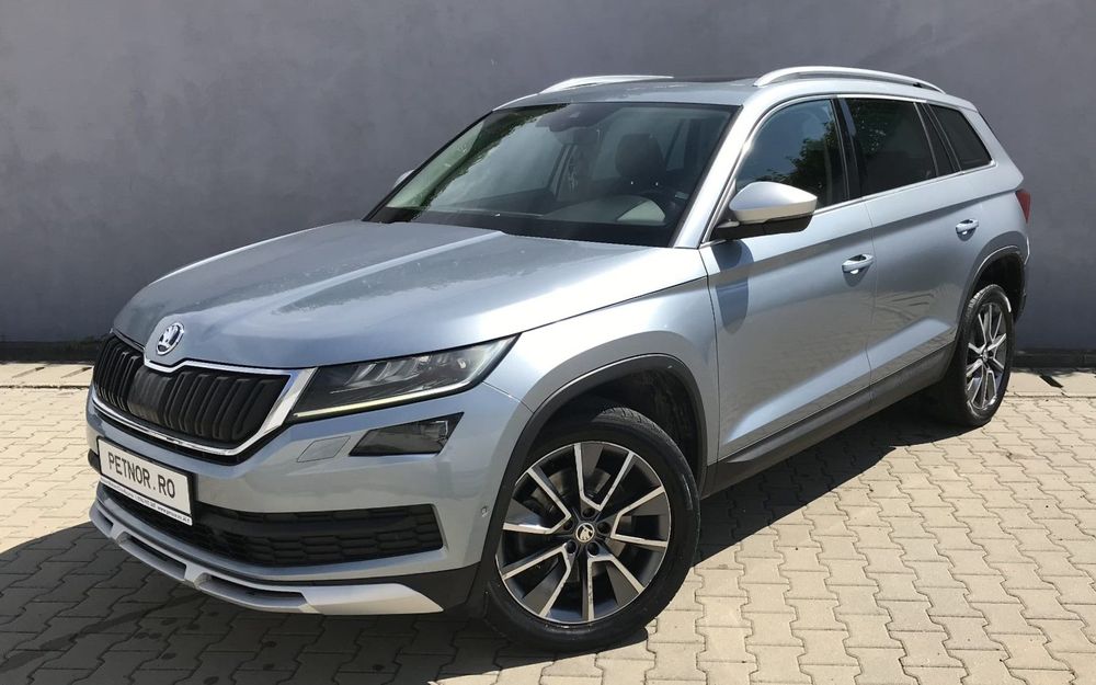 Skoda Kodiaq LED*Keyless*ACC*Navi*Pano*Clima3zone*Tempomat*Bluetooth*USB*4x4