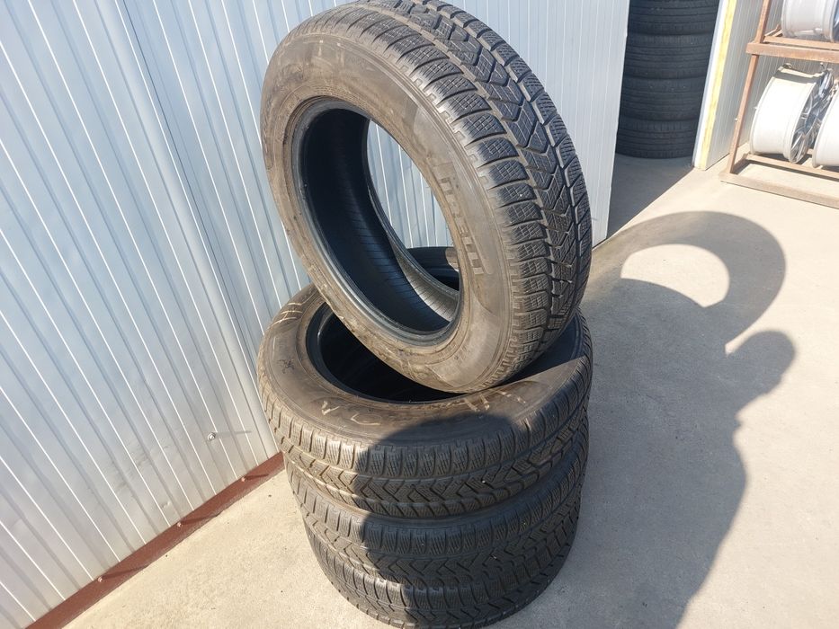 125 lei bucata! Set anvelope M+S 215 65 17 Pirelli