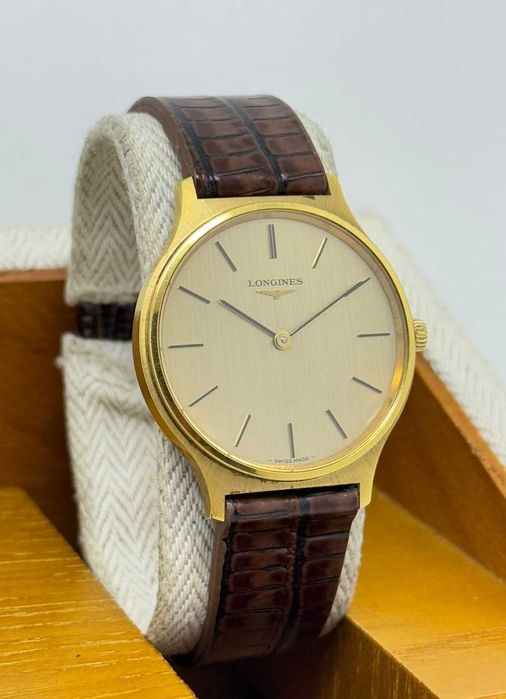 Луксозен винтидж часовник Longines -slim - classic 1970-1979