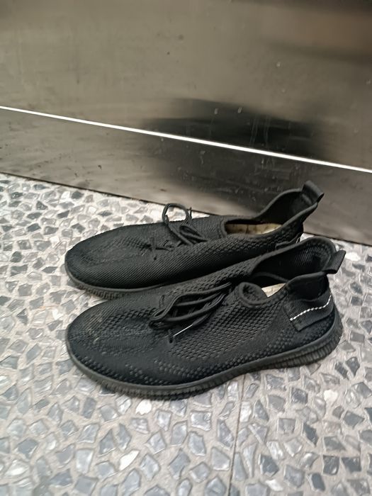 Кроссовки 37 размера