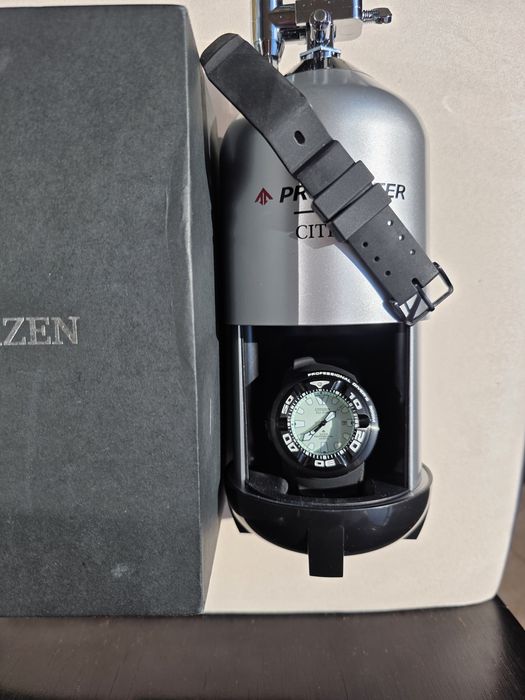 Citizen   New ecozilla  BJ8055-04X Eco-Drive Professional Diver