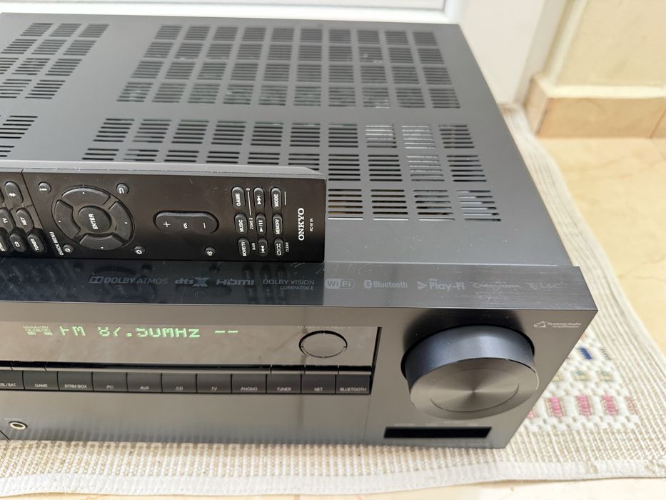 Onkyo TX-NR676 Dolby Atmos Wi-Fi Bluetooth