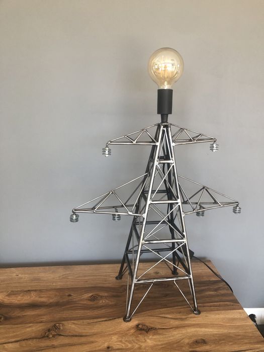 Настолна лампа арт модел