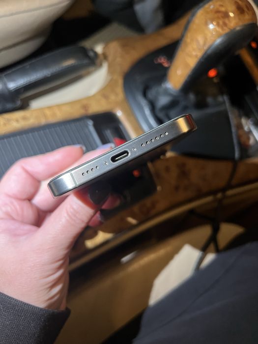 Iphone 15 pro max 86% 256gb