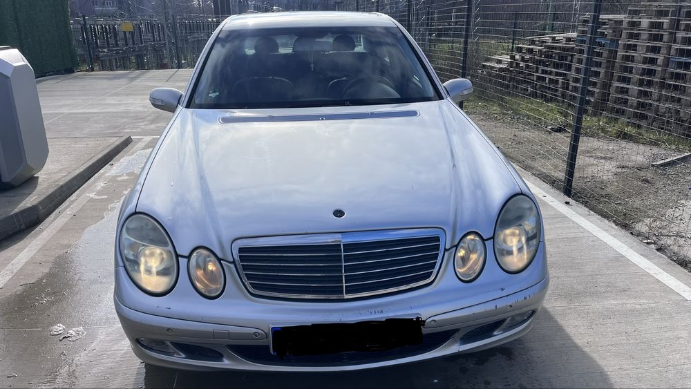 Mercedes E 240  benzin