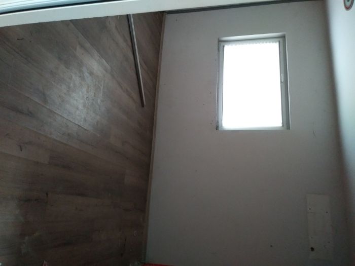 Продава се Склад в Плевен, Индустриална зона - Запад - 700 кв.м за 285 €/кв.м - Снимка #6