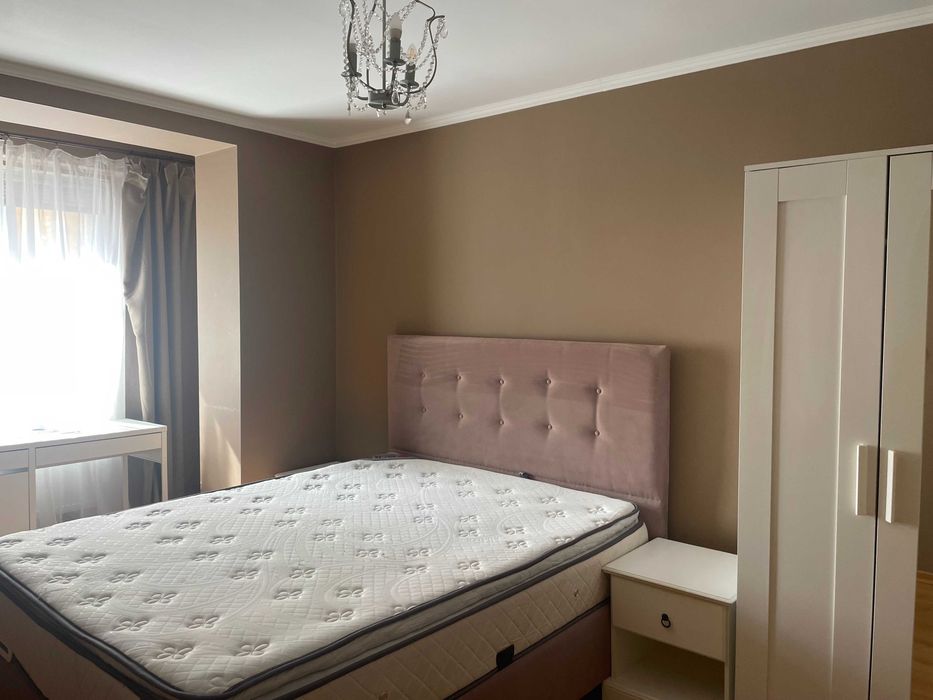 Proprietar: 4 camere decomandat in Piata Unirii,Amenajat Modern