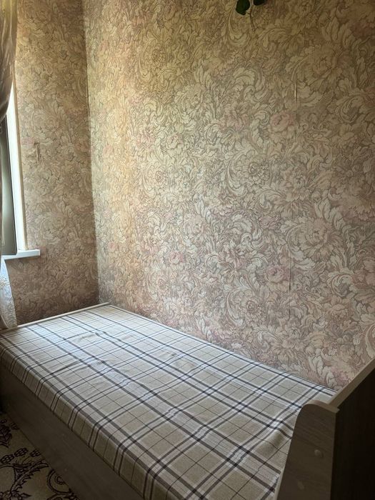 Кровати (2) односпалки