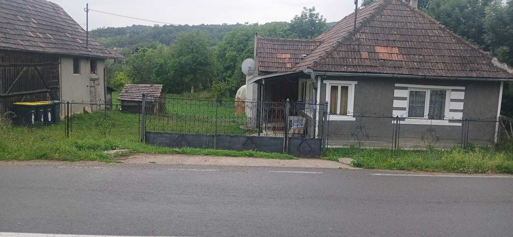 Casă de vânzare Aluniş