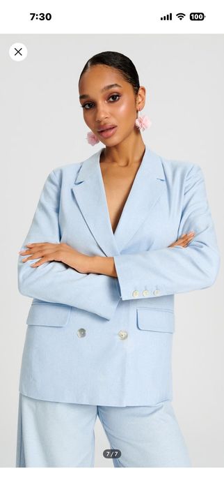 Светло син костюм от три части