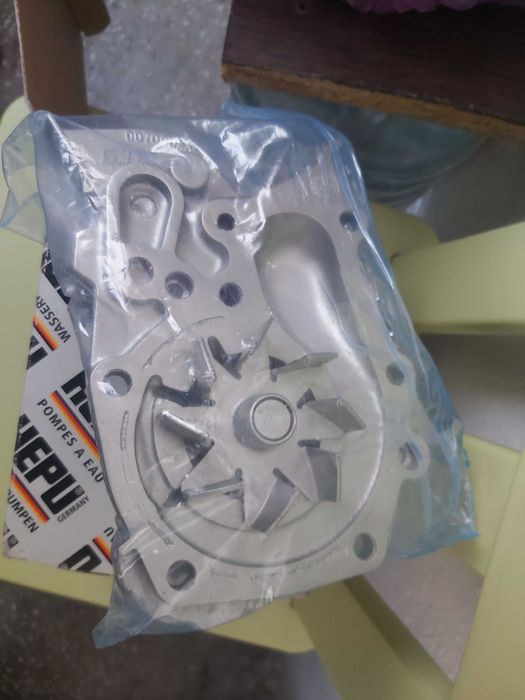 Pompa de apa marca Hepu cod P931 Renault (rezerva pt Dacia Solenza)