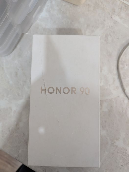 Телефон Honor 90 8/256