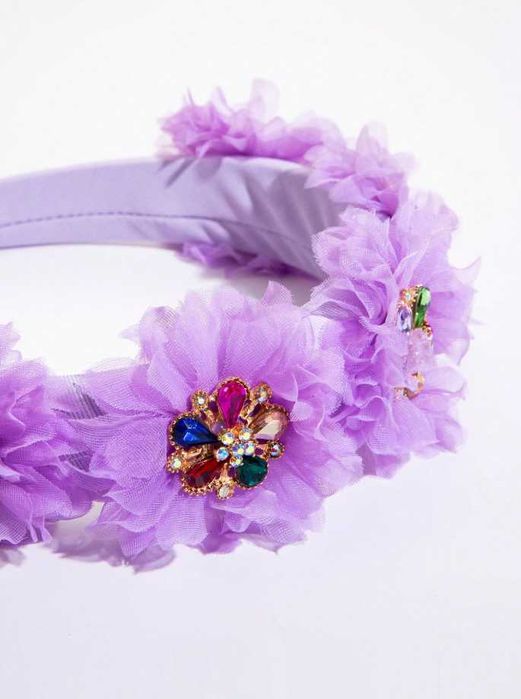 Диадеми с тюл и кристали, вдъхновени от Petite Fleur - няколко модела