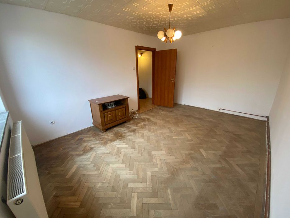 Ap. 2 camere decomandate Nicolae Titulescu, Scoala nr.12