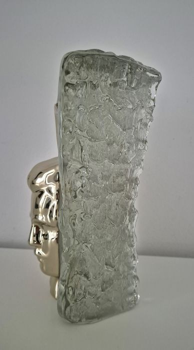 Statueta sticla Mihai Eminescu obiect de colectie