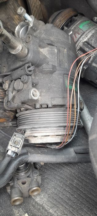 Vând compresor clima mercedes ml.