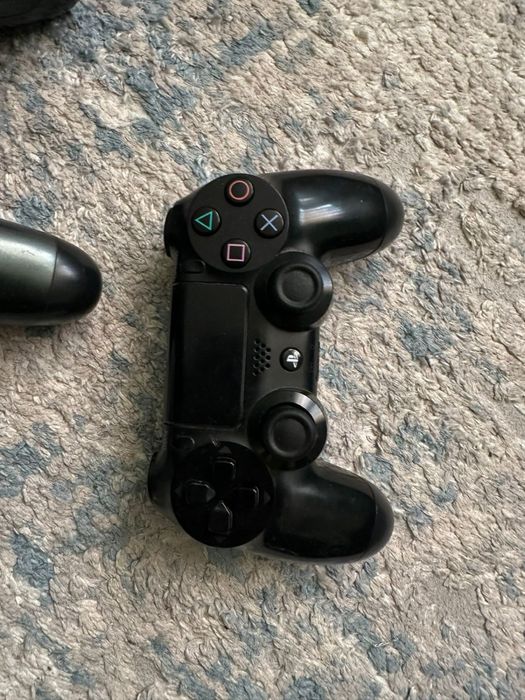 Ps4 в отлично состаяние