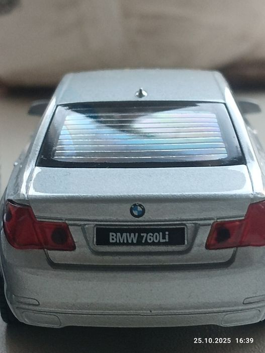Машинка BMW 760 Li