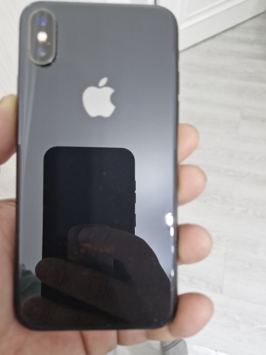 Продаётся айфон Х!