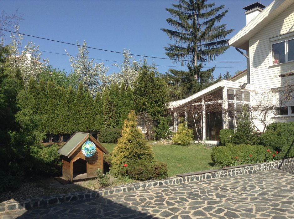 Продава се Къща в София, Център - 300 кв.м за 1634 €/кв.м - Снимка #3