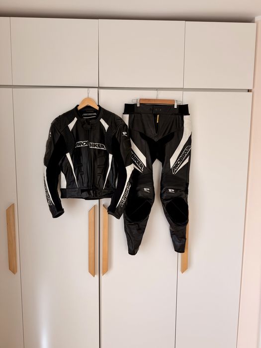 Vand costum moto piele