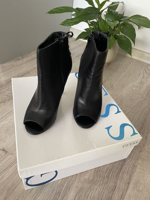 Vand botine Guess din piele
